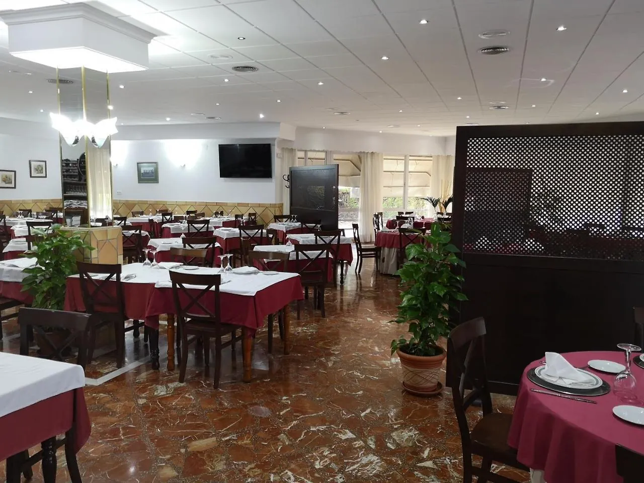 Hotel Santa Ana La Carlota 2*,